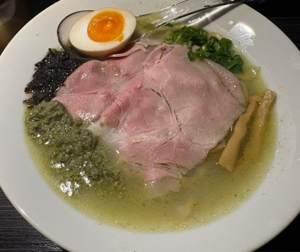 「特製牡蠣塩 肉丼」@中華蕎麦 無冠の写真