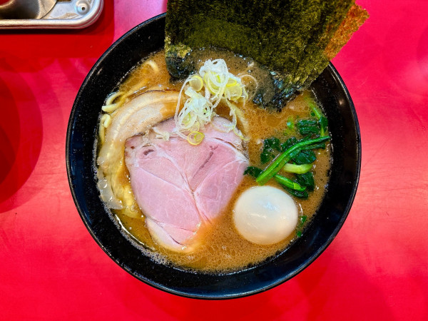 「特選らぁめん:1,250円、ライス:200円」@立喰いらぁめん たいせいの写真