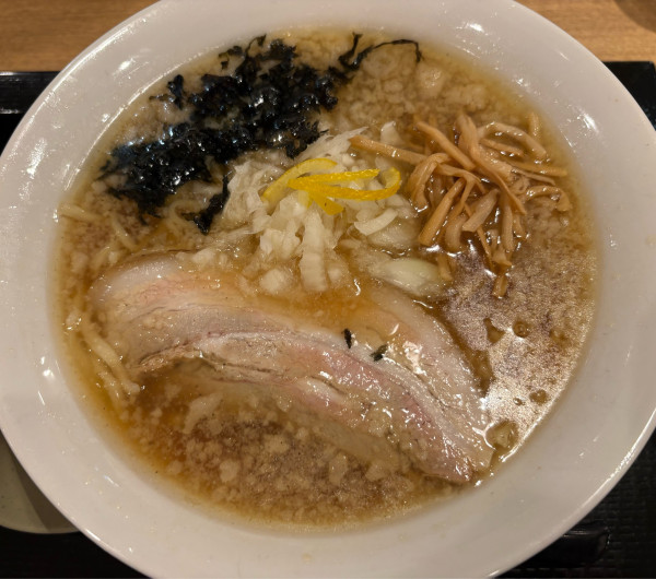 「新潟背脂醤油らーめん」@新潟らーめんセンターの写真