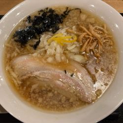 新潟背脂醤油らーめん