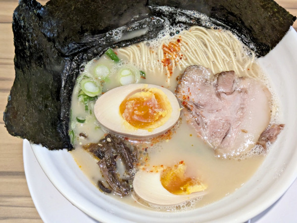 「のり玉濃厚豚骨ラーメン」@らぅめんの善栄の写真