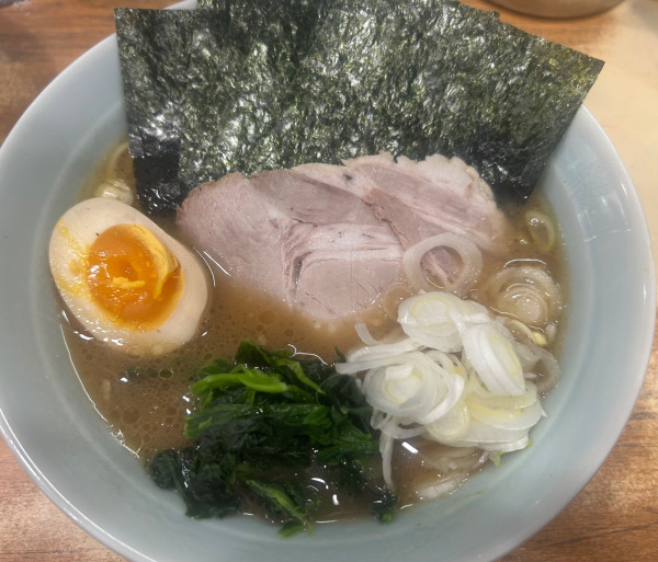 「稲田スペシャル」@横浜ラーメン 武蔵家 稲田堤店の写真