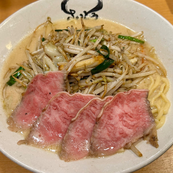 「和牛白湯タンメン＋チャー牛」@麺ZINさいとうの写真