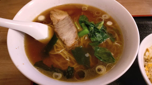 「ラーメン半チャーハンセット(780円・メンマ抜)」@中国料理 聚仙の写真