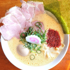 鶏そば 唆る 南陽通店の画像