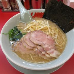 醤油ネギチャーシュー麺（１１３０円）