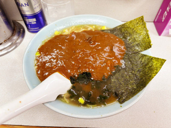 「カレーラーメン　950円」@ラーメンショップ大和 港南店の写真