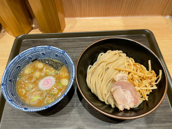 「つけ麺　小盛り」@舎鈴 JRさいたま新都心ビル店の写真
