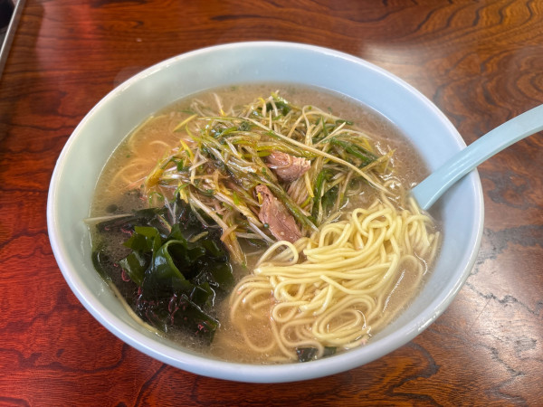「ネギラーメン（中盛）」@ラーメンショップ 川島店の写真