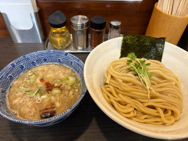 「塩つけ麺中(300g) 1060円」@ラーメンつけ麺 奔放の写真