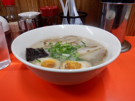 「モーニングチャーシューメン」@名代ラーメン亭 博多駅地下街店の写真