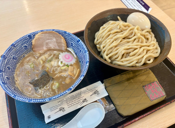 「味玉つけそば並」@六厘舎 羽田空港店の写真