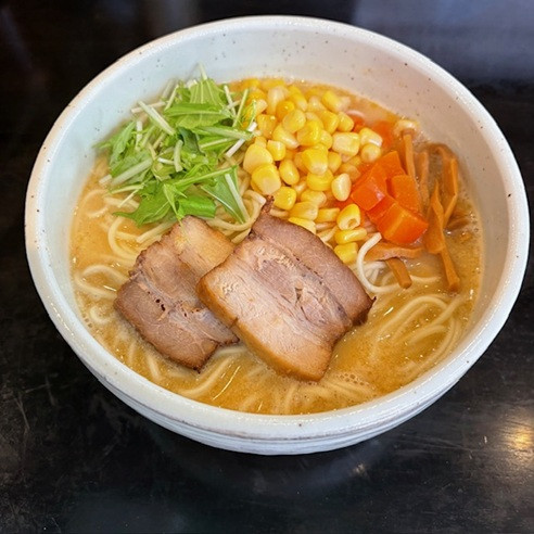 「限定 シチューら～麺 950円＋大盛り 50円。」@麺屋 星虎の写真