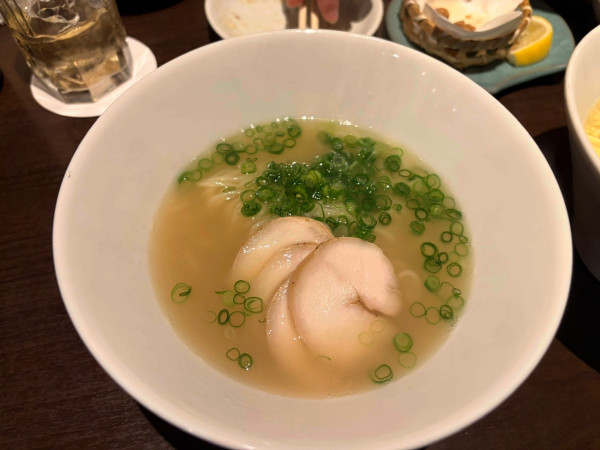 「地頭鶏ラーメン750円+他いろいろ」@善狐の写真