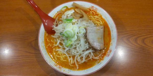 「辛味噌拉麺」@みそラーメンのよし乃 アピア店の写真