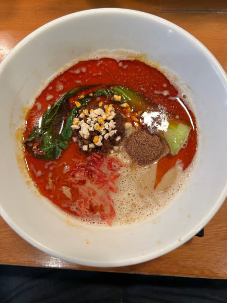 「白ごま担々麺（910円）」@札幌担々麺なり屋 新琴似店の写真