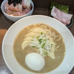 濃厚(塩)➕切りたてチャーシューごはん