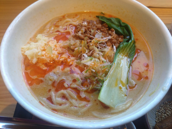 「発巳担々麺 ＋ニンタマ」@担々麺 發巳の写真