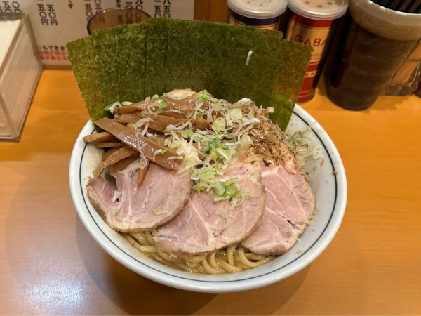 「得油そば（1150）中盛（100）海苔（150）」@らーめん文蔵の写真