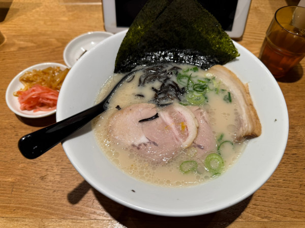 「極・白丸元味」@博多一風堂 豊洲フォレシア店の写真