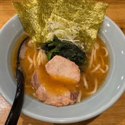 長崎家系らーめん 豚骨醤油　1000円