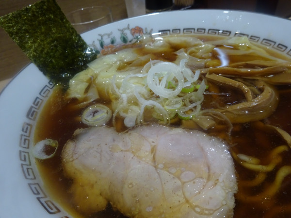 「わんたん麺 1,350円」@荻窪中華そば 春木屋 八重洲店の写真
