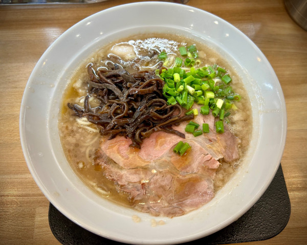 「こくうまラーメン(870¥)」@まちかぜ食堂の写真