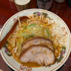 プチカレっ豚らーめん＋瓶ビール＋紙エプロン