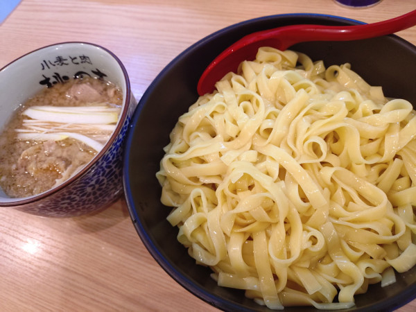「こってり醤油、大盛」@小麦と肉 桃の木の写真