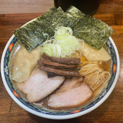 奈つやの中華そばの画像