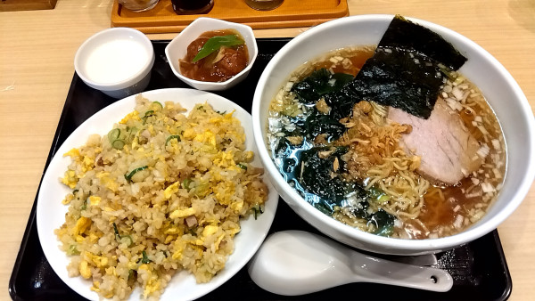 「半炒飯（つばさＡセット）」@中華お食事処 つばさの写真