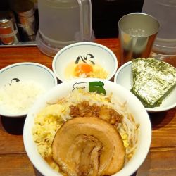 濃厚雷そば(並)+チーズ×2+玉ねぎ+のり+味変生卵