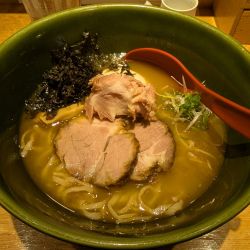 焼きあご塩らー麺 たかはし 新宿本店