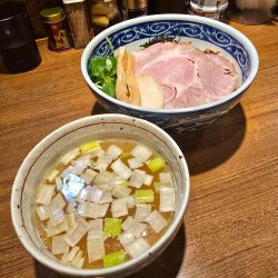 塩煮干つけそば 蟹味噌の和え玉