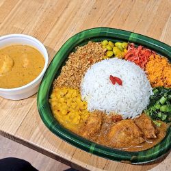 スリランカプレート 別誂 (3種盛り)＋海老ココナッツ