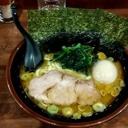 ラーメン並（９００円）＋味玉（１２０円）