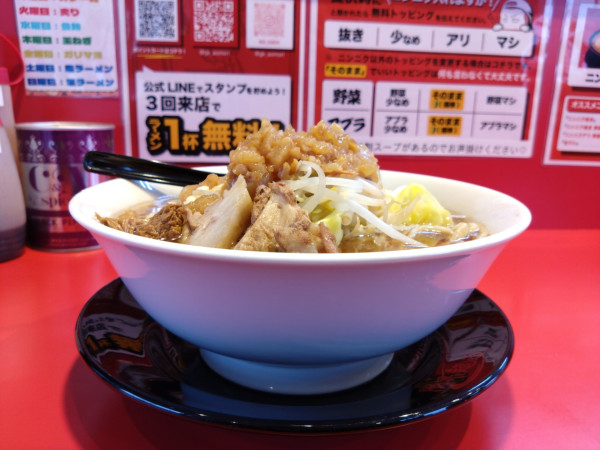 「ラーメン 豚1枚 1000円」@限界を超えろ 青森の写真