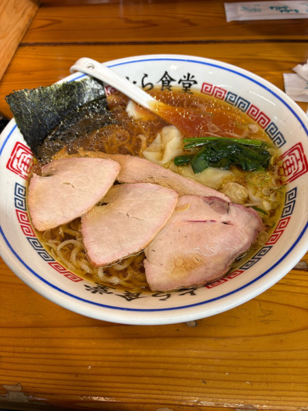 「ワンタン麺大盛り」@とら食堂の写真