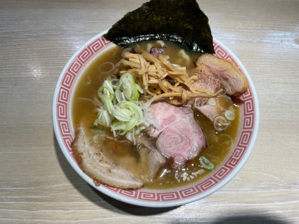 「チャーシュー麺 塩(¥1,500)」@まるえ中華そばの写真