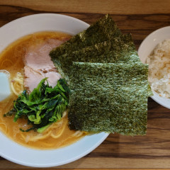 横浜家系らーめん 五丁目ハウスの写真