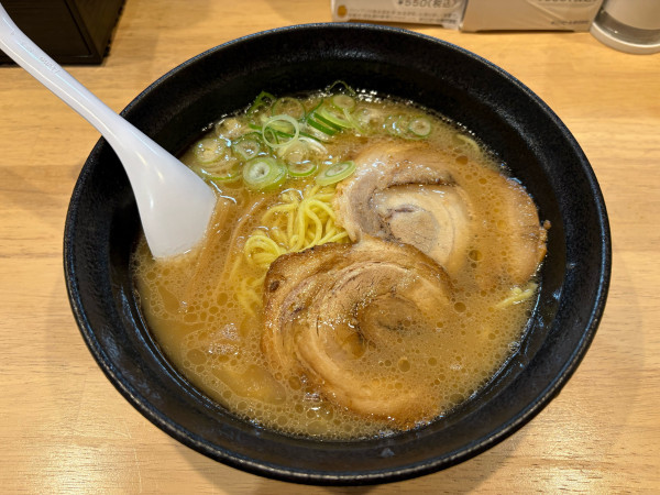 「豚骨らーめん」@豚とんの写真