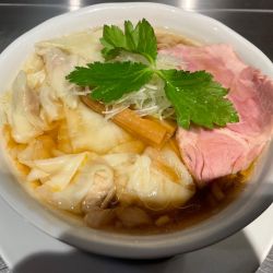 醤油そば（中）　肉丼　ワンタン