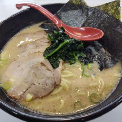 とんこつしょうゆ　並　※硬め