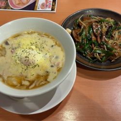 カルボらーめん レバニラ炒め