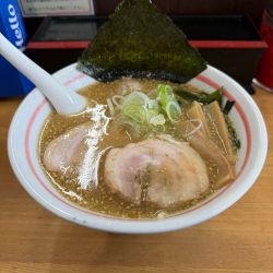 鶏白湯ラーメン＋肉団子 880円