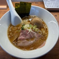 中華そば(サービス味玉)