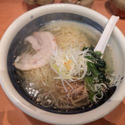 塩ラーメン790円