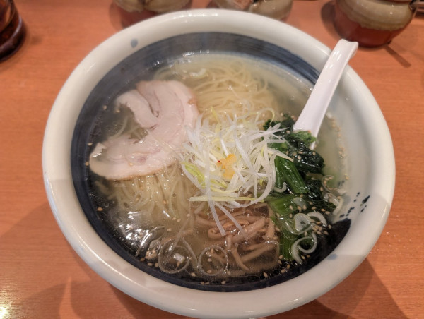 「塩ラーメン790円」@俺流塩ラーメン 中目黒店の写真