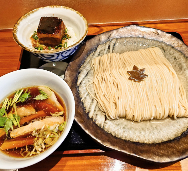 「つけそば＋角煮飯」@食煅 もみじの写真