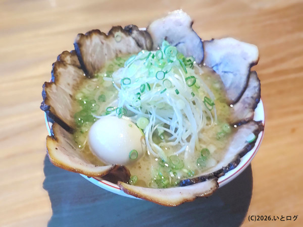 「ねぎちゃーしゅーめん（白）・味玉」@水田商店の写真